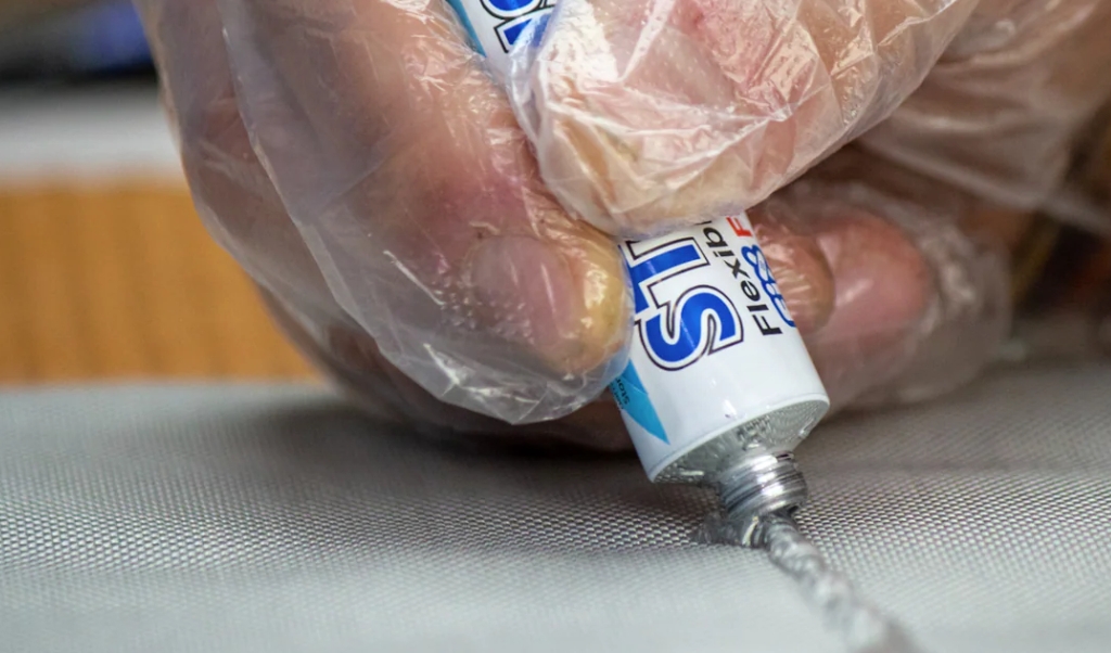 Stormsure flexibilní lepidlo 5g